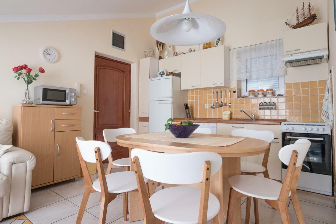 Apartman Nena Turanj Extérieur photo